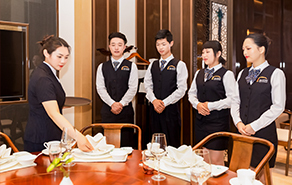 餐饮酒店管理_餐饮酒店管理专业_想学酒店管理就来青岛新东方技工学校