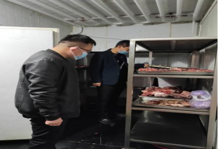 杭锦旗巴拉贡市场监督管理所开展大型餐饮服务单位食品安全专项检查